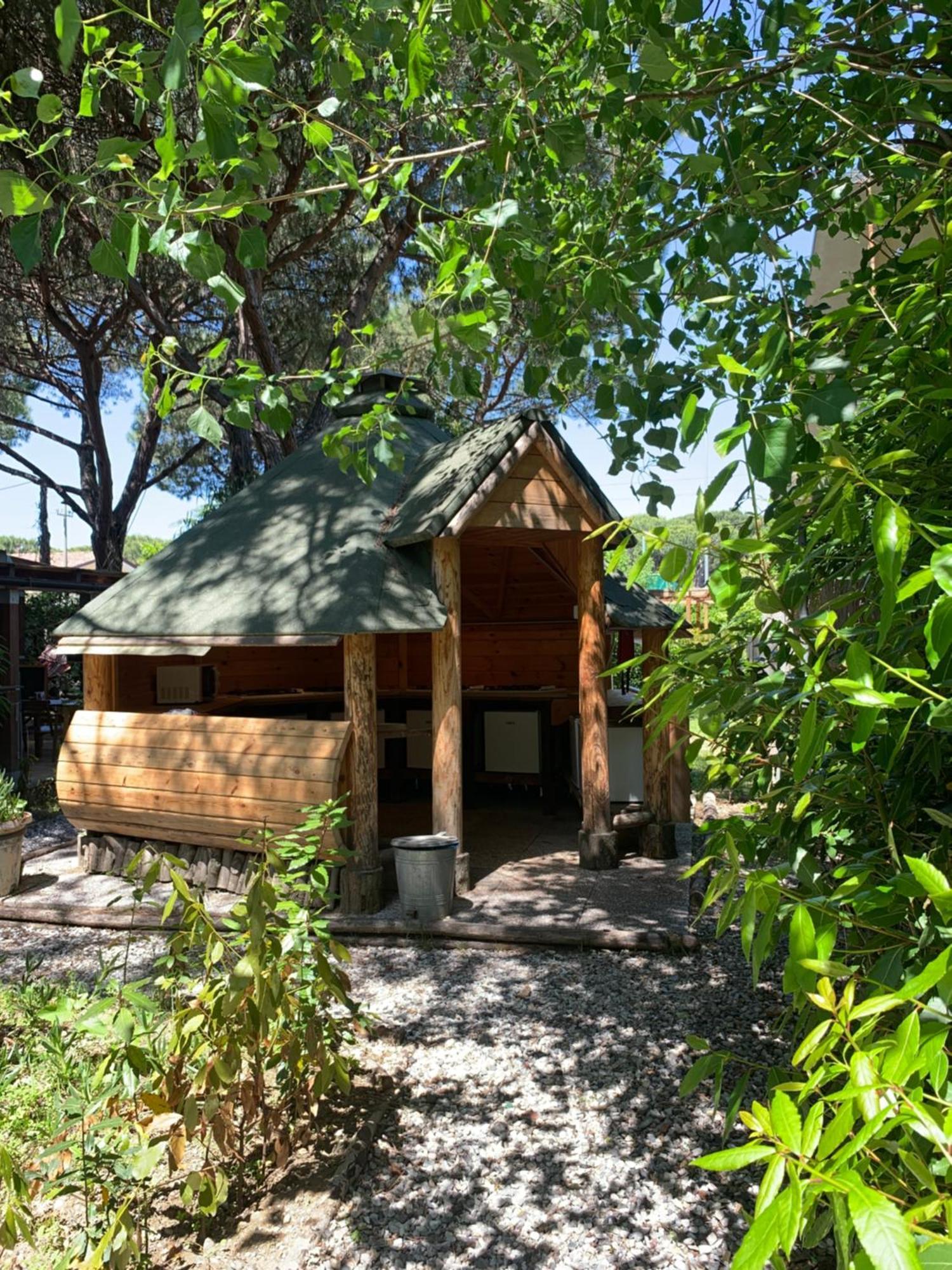 Camping Dolce Sole Marina di Massa Exterior photo